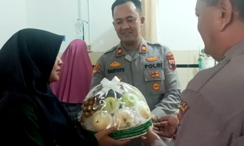 Polisi di Banjarnegara Jenguk Siswa SMK yang Tersengat listrik di Lantai Tiga Gedung Sekolah