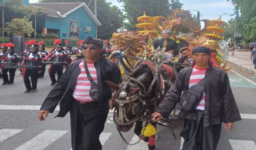 KPU Situbondo Kirab Maskot Pilkada Serentak 2024, Ajak Masyarakat Gunakan Hak Pilih