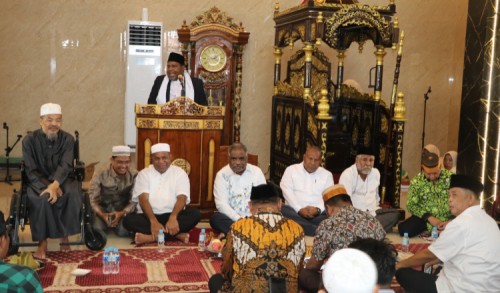 Hadiri Maulid Nabi, Pasangan ABR Ingatkan Warga Jayapura tentang Hidup Rukun dan Jaga Persatuan