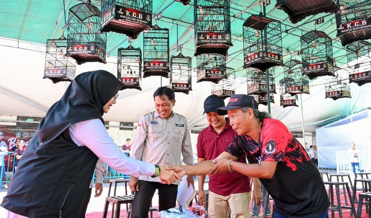 Festival Burung Berkicau Banyuwangi, Lebih Seribu Kicau Mania Jawa-Bali Berebut Piala Bupati