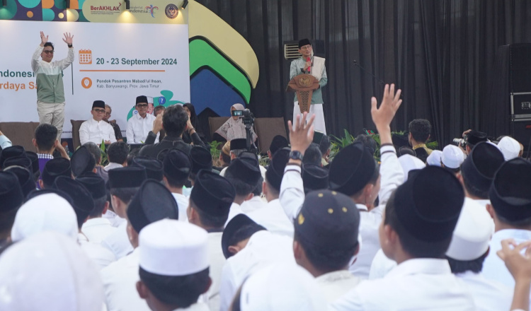 Tutup Santri Digitalpreneur di Banyuwangi, Sandiaga Uno: Santri Digital Siap Bersaing di Era Kreatif