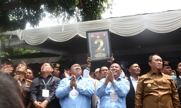 Deklarasi Pemilihan Damai 2024 di Jombang, Ditandai Pelepasan Burung Merpati