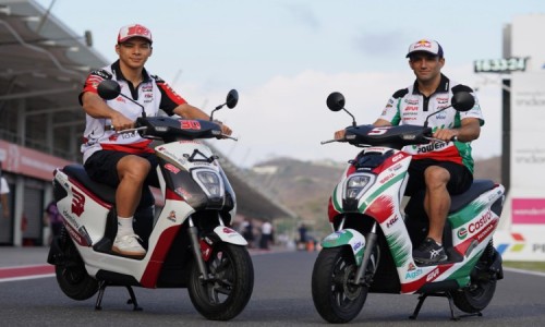 Honda EM1 e: dan PCX160 Berduet Dukung Repsol Honda Team di MotoGP Mandalika