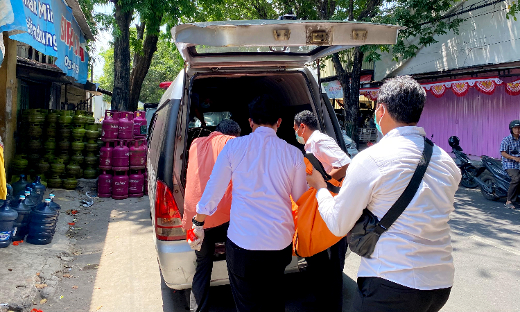 Nenek Sebatang Kara di Tuban Ditemukan Tewas di Pekarangan Rumahnya