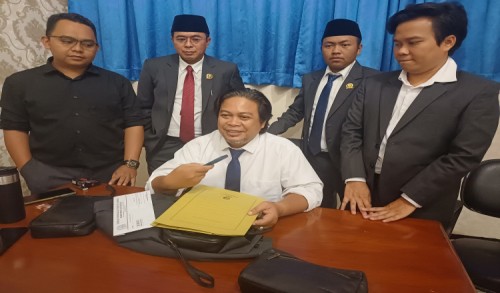 Imbas PAPBD 2024 Tak Disahkan oleh DPRD Situbondo, Nasib Ribuan Honorer Terancam