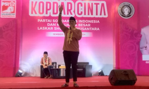 Disambut Baik ketika Blusukan di Kandang Lawan, Kaesang Yakin Gus Fawait Menang di Pilkada Jember