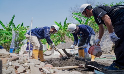 Sinergi MPM Honda Jatim Bersama Habitat for Humanity Indonesia dalam Membangun Rumah