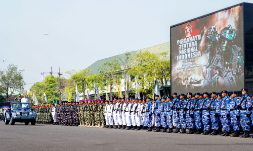 HUT ke-79 TNI di Surabaya: Transformasi Menuju Kekuatan Pertahanan Modern