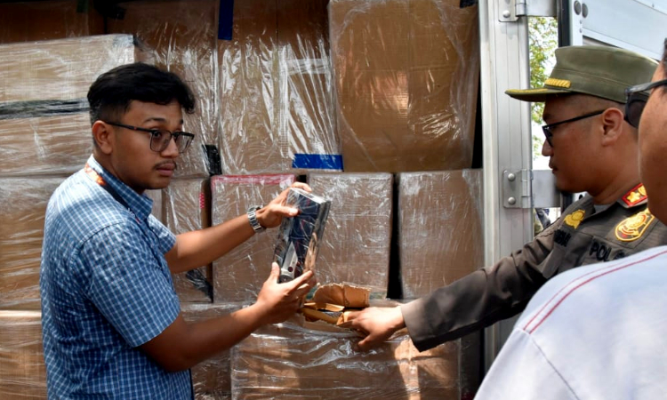 Operasi Rokok Ilegal, Kejari Tanjung Perak Terima Dua Berkas SPDP dan Tiga Tersangka