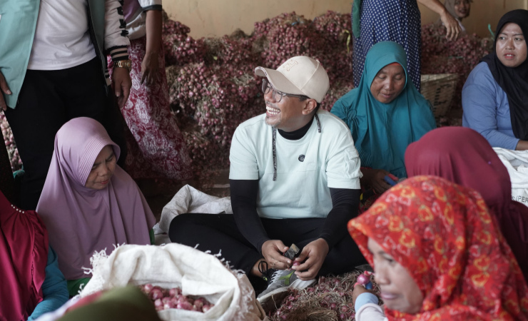 Kepada Petani dan Pedagang, Gus Haris Janji Bawang Merah Probolinggo Tembus Pasar Luar Daerah