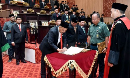 Zainal Arifin Resmi Dilantik sebagai Ketua DPRD Sumenep