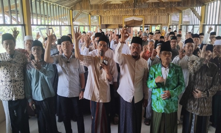 Dinilai Mampu Komitmen Soal Pendidikan Agama, Kyai Dukung Syamsul-Ammy di Pilkada Cilacap