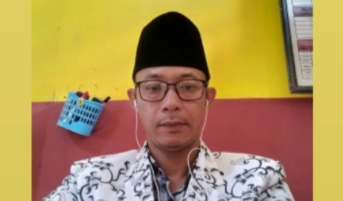 Oknum Guru di Bondowoso Sebut Kubu H.Teguh Abal-Abal, Humas PGRI: Kita Senyumin Saja