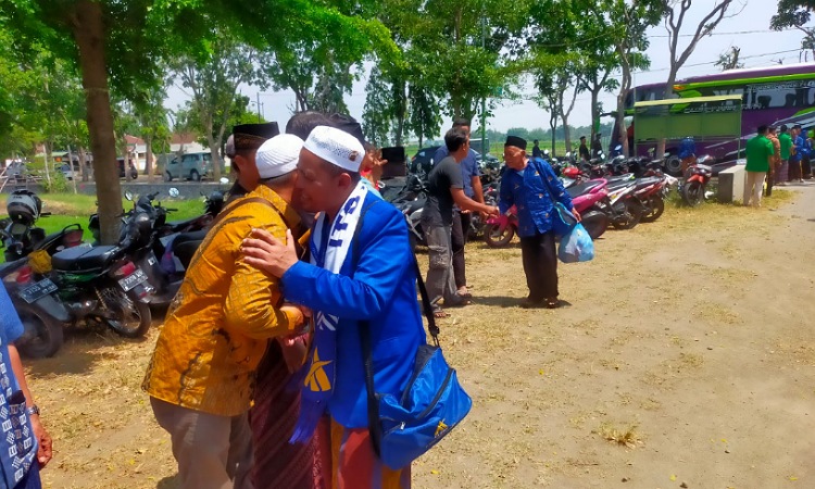 35 Jamaah Umroh Desa Genukwatu Jombang Tiba di Kampung Halaman, Awal Berangkat dari Hasil Giat Menabung