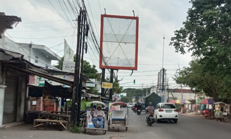 Papan Reklame Milik Bapenda Jember Disegel, Akibat Dugaan Korupsi yang Rugikan Negara Rp 1,7 Miliar 