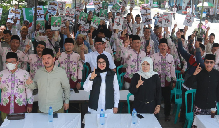 Alumni Darussalam Blokagung Deklarasi Akbar Menangkan Ipuk-Mujiono demi Kemaslahatan Banyuwangi