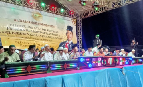 Ribuan Warga dan Kiai Kampung di Probolinggo Doakan Presiden-Wakil Presiden Mampu Pimpin Negeri Lebih Baik