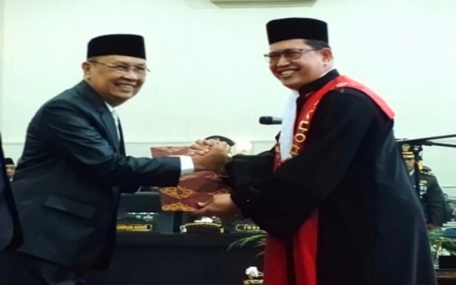 Bertepatan Hari Santri Nasional H. Ahmad Dhafir Dilantik Menjadi Ketua DPRD Bondowoso