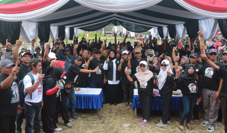 Barisan Petani-Nelayan Banyuwangi Bersatu Dukung Ipuk-Mujiono