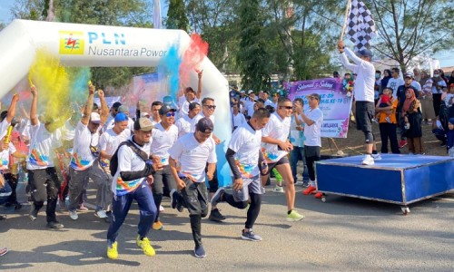 PLN Tanjung Awar-Awar Tuban Peringati Hari Listrik Nasional ke-79 Tahun dengan Fun Run Nusantara