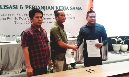 Bawaslu Surabaya MoU Bersama Komite Independen, Libatkan Mahasiswa dan Pelajar sebagai Tim Pemantau Pilkada 2024