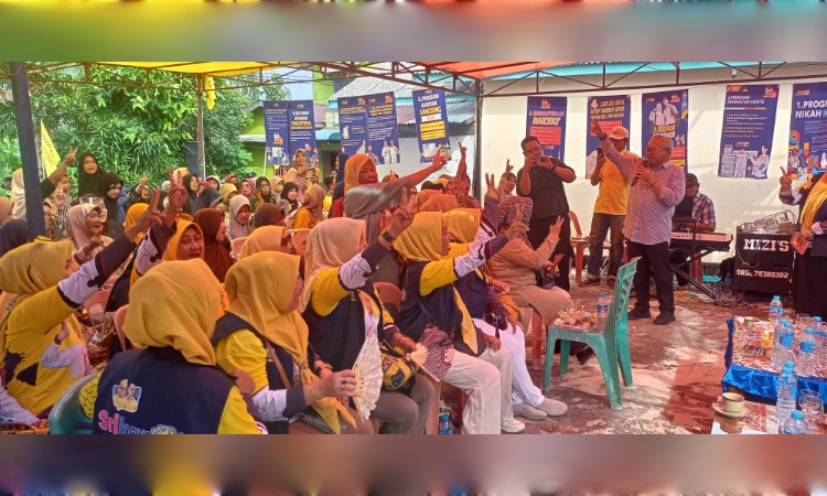 Ratusan Emak-Emak Teluk Uma Sepakat Dukung Firman-Ery Jadi Bupati dan Wakil Bupati Karimun