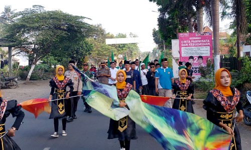 Ribuan Santri Meriahkan Kirab Akbar Puncak Peringatan HSN 2024 di Wuluhan Jember