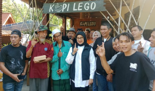 Berkembang Bersama, Petani dan UMKM Kopi Gombengsari Sepakat Ipuk Lanjutkan Program Ekonomi Desa