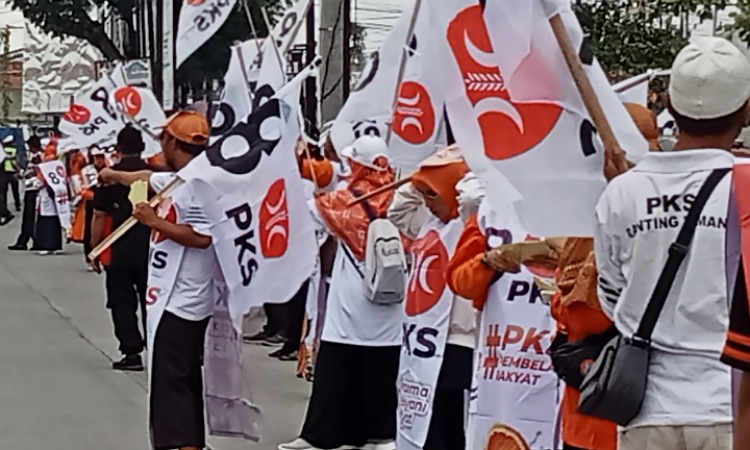 Ratusan Kader dan Simpatisan PKS Pemalang Turun ke Jalan, Gelar Flashmob