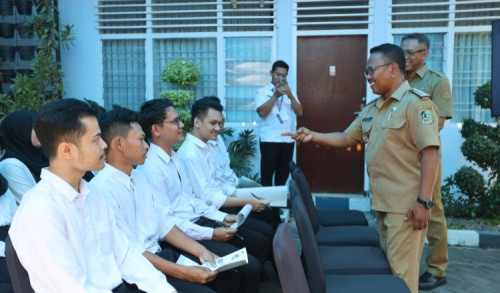 Tinjau Ujian SKD CPNS Hari Terakhir, Plt Bupati Banyuwangi Semangati Para Peserta 