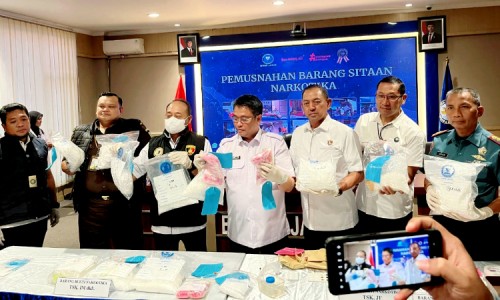 BNNP Jatim Bongkar Jaringan Narkoba Internasional, Sita Barang Bukti 10 Kg Sabu dan 3.700 Butir Ekstasi