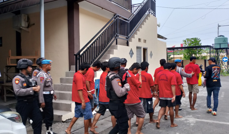 Polres Sampang Ringkus Sembilan Palaku Judi Online, Main di Berbagai Situs