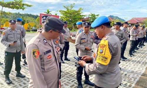 Antisipasi Anggota Terlibat Judi Online, Propam Polres Tapteng Sidak Handphone Personel