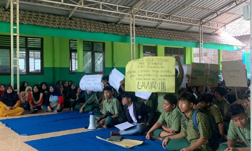 Diduga Lecehkan Siswa, Ketua Yayasan dan Kepala MA di Mojowarno Jombang Dituntut Mundur