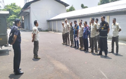 Operasi Gabungan Peredaran Rokok Ilegal, Cara Satpol PP Bondowoso Selamatkan Uang Negara