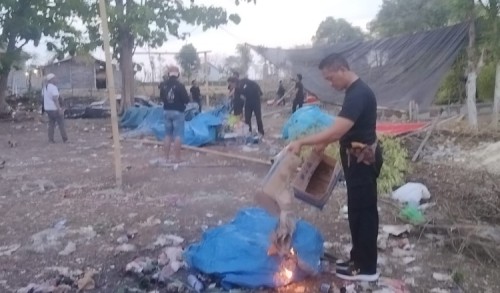 Polsek Sokobanah dan Jatanras Polres Sampang Gerebek Judi Sabung Ayam