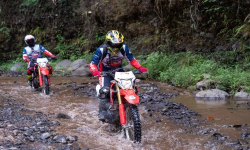 CRF Day X-Pedition: Trabasan Seru yang Penuh Aksi dan Kepedulian Alam