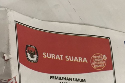 KPU Surabaya Kewalahan: Ratusan Surat Suara Pilkada Tak Layak Pakai