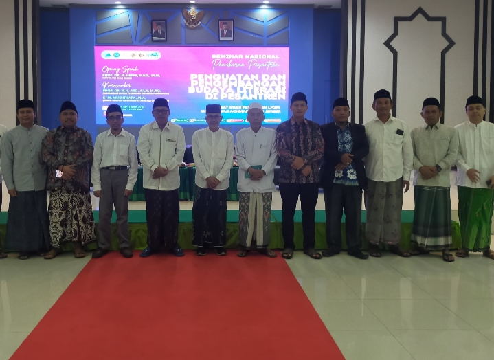 Seminar Nasional Pusat Studi Pesantren UIN KHAS Jember: Penguatan dan Pengembangan Budaya Literasi Pesantren untuk Masa Depan