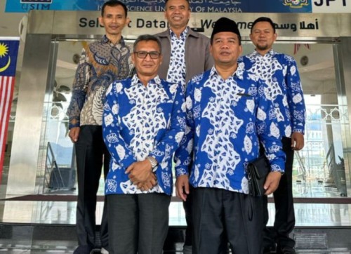 Dekan FUAH UIN KHAS Jember, Prof. Ahidul Asror, Mengangkat Tema 