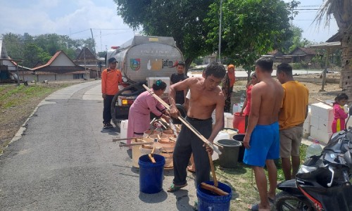 Pamsimas Rusak, 800 KK di Desa Manduro Jombang Kesulitan Air Bersih