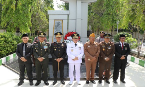 Pj Bupati Harapkan Semangat Hari Pahlawan Perkuat Pembangunan di Bojonegoro