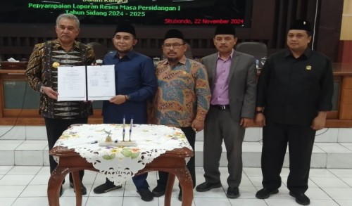 DPRD Bersama Pemkab Setujui Rancangan Perda APBD Kabupaten Situbondo 2025