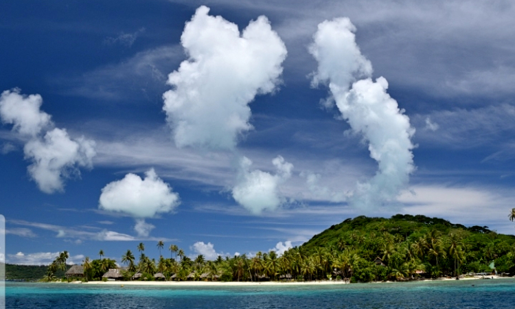 Menelusuri Keindahan dan Keunikan Laut Island di Kabupaten Natuna, Riau: Destinasi Wisata Alam yang Menawan