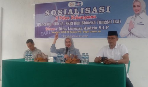 Dina Lorenza Sosialisasi 4 Pilar Kebangsaan-Serap Aspirasi Warga di Banyuwangi