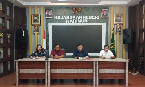 Ada Dugaan Mark Up, Kejaksaan Negeri Geledah Kantor DLH Kabupaten Karimun