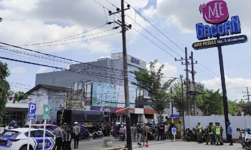 Rebutan Lahan Parkir, TNI Polri Amankan Lokasi Mie Gacoan di Bangkalan