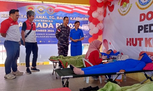 Peringati Hari Armada ke-79, Lanal Tanjung Balai Karimun Gelar Donor Darah dan Pembagian Sembako