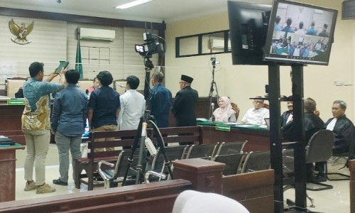 Mantan Bupati Probolinggo dan Suami Jalani Sidang TPPU, Begini Kata Ahli JPU dan Saksi Meringankan 