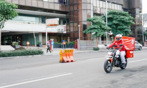 Layanan Cepat Tanggap Honda Care untuk Berkendara Aman di Musim Hujan